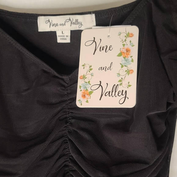 NWT - BLACK RUCHED BODYSUIT - JUNIOR'S LARGE - Picture 7 of 10